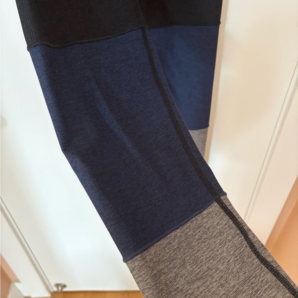 Outdoor Voices Heather Gray and Navy Apparel - Picture 6 of 6